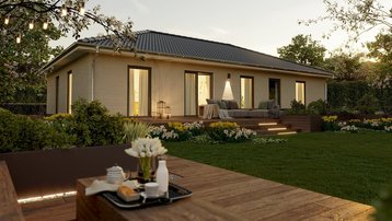 Moderner Bungalow mit großer Holzterrasse, Garten und gemütlicher Außenbeleuchtung