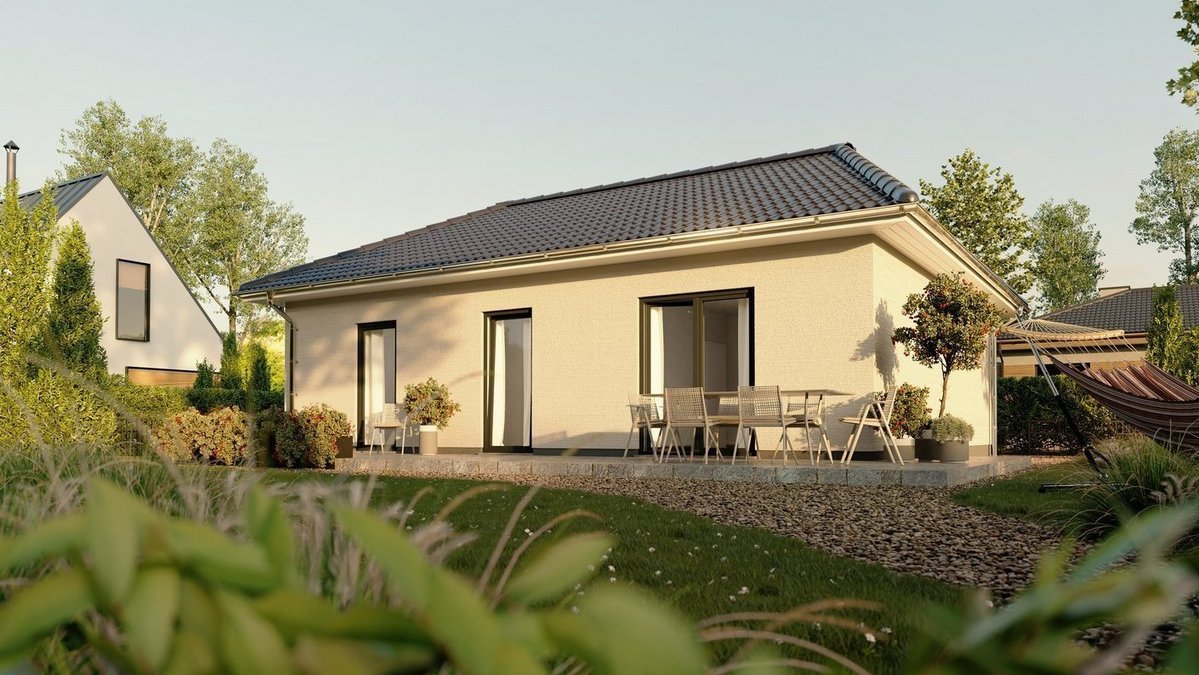 Moderner Bungalow mit Walmdach, Terrasse, Garten und ruhiger Wohnlage im Grünen