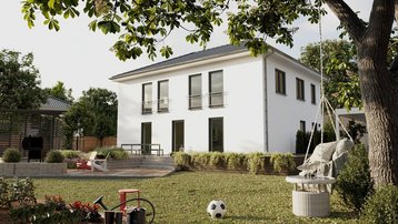 Moderne Stadtvilla mit hellem Putz, großem Garten, Terrasse und Schaukel unter einem Baum
